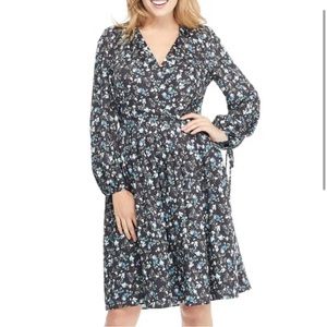 NWOT Gal Meets Glam Hope Satinique Tie Cuff Dress